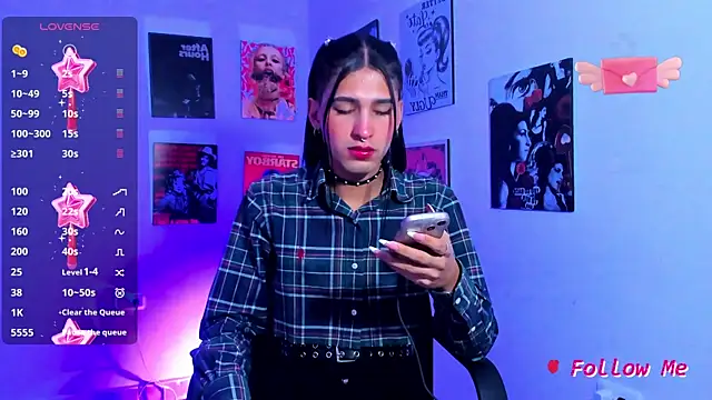 SkylerBennet online show from 03-22-25, 01:22