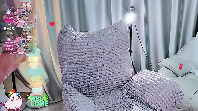 Snapshot of Meng-MM chatting on 10-22-25, 02:01 Meng-MM online show from 10-22-25, 02:01