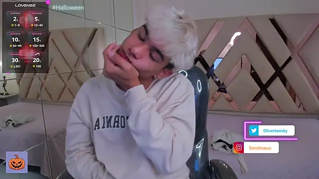 OliverTwinky online show from 10-03-25, 01:30