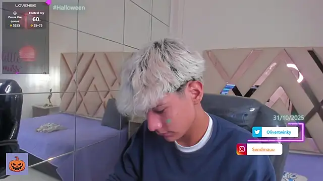 OliverTwinky online show from 10-30-25, 01:34