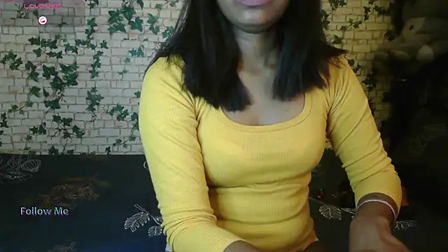 Trishna love online show from 11-17-25, 01:55