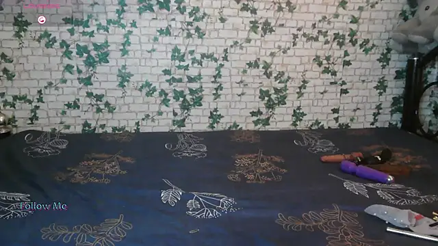 Trishna love online show from 11-20-25, 02:12