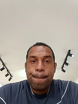 elnegro707070 online show from 10-23-25, 11:09