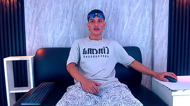 Matt Ruso online show from 10-08-25, 07:44