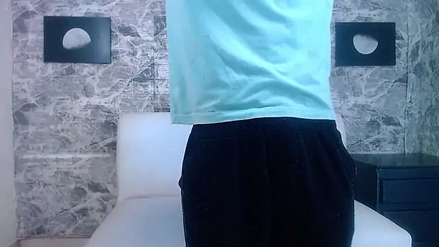 Snapshot of Matt_Ruso chatting on 10-12-25, 06:18 Matt Ruso online show from 10-12-25, 06:18