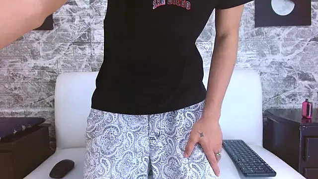 Snapshot of Matt_Ruso chatting on 10-14-25, 05:58 Matt Ruso online show from 10-14-25, 05:58