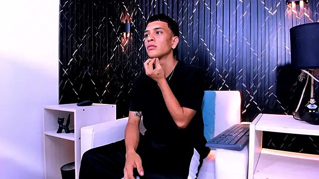 Matt Ruso online show from 10-29-25, 03:42