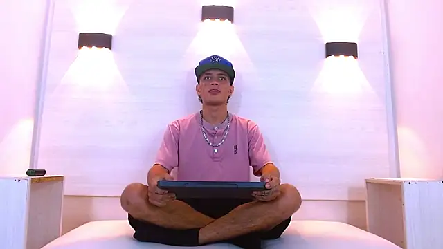 Matt Ruso online show from 11-14-25, 01:48