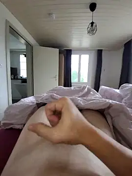 Snapshot of geilerschwanz556r7 chatting on 09-11-25, 10:26 geilerschwanz556r7 online show from 09-11-25, 10:26