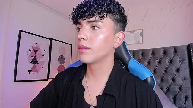 Niick Twink online show from 10-04-25, 03:48