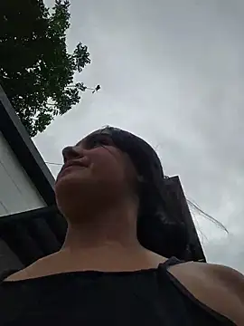 Rosa Warreen  online show from 10-16-25, 12:50