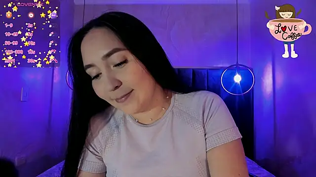 Snapshot of AlissaJoness chatting on 11-06-25, 11:55 AlissaJoness online show from 11-06-25, 11:55