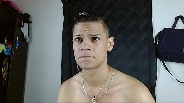 axce1 boy24 online show from 11-07-25, 01:11