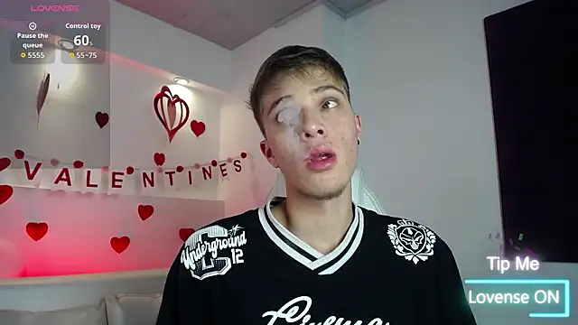 Snapshot of Robbin_Blaze chatting on 02-13-26, 04:52 Robbin Blaze online show from 02-13-26, 04:52