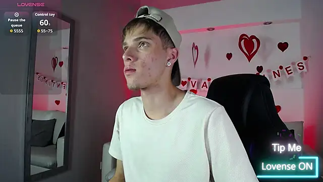 Snapshot of Robbin_Blaze chatting on 02-14-26, 04:53 Robbin Blaze online show from 02-14-26, 04:53