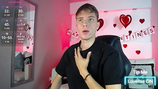 Snapshot of Robbin_Blaze chatting on 02-18-26, 05:03 Robbin Blaze online show from 02-18-26, 05:03