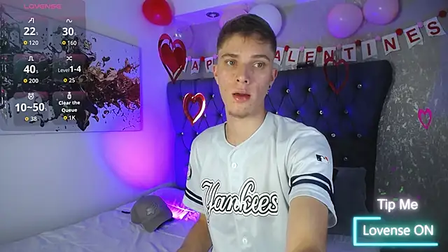 Snapshot of Robbin_Blaze chatting on 02-20-26, 05:04 Robbin Blaze online show from 02-20-26, 05:04