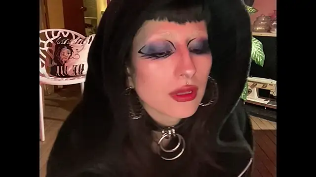 Snapshot of ELENA_UMBRA chatting on 10-21-25, 07:31 ELENA UMBRA online show from 10-21-25, 07:31