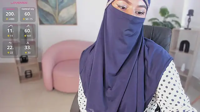 kylie soraya online show from 10-12-25, 05:01