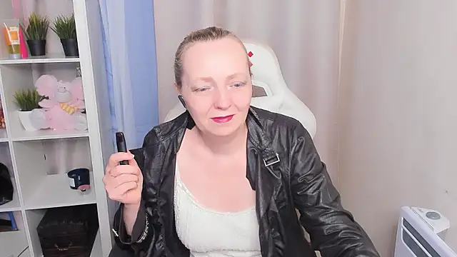 Karen Villis online show from 02-23-26, 10:01