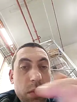 Snapshot of Wiena11 chatting on 03-21-25, 07:02 Wiena11 online show from 03-21-25, 07:02