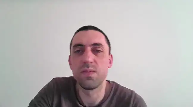 Snapshot of Wiena11 chatting on 03-22-25, 12:14 Wiena11 online show from 03-22-25, 12:14