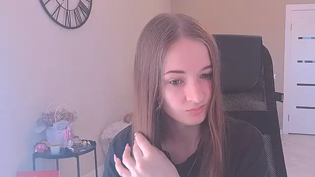 KateKayer online show from 09-21-25, 08:27