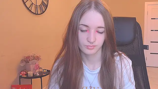 KateKayer online show from 10-08-25, 09:07