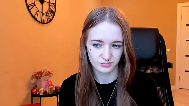 KateKayer online show from 11-22-25, 11:20