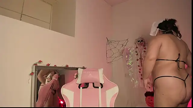 Paprika  online show from 10-17-25, 06:32