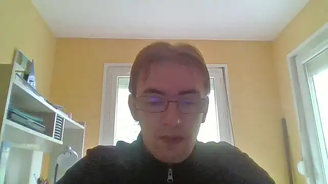 Snapshot of SimonCamden0062 chatting on 09-17-25, 03:14 SimonCamden0062 online show from 09-17-25, 03:14