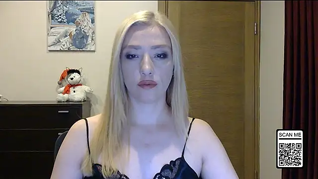 Wild Silk Desire online show from 11-30-25, 02:54