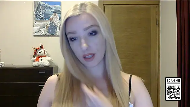 Wild Silk Desire online show from 12-15-25, 01:15