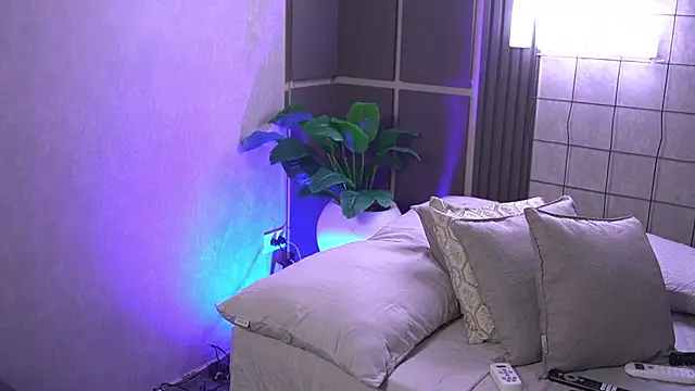 Susan wall online show from 10-17-25, 12:41