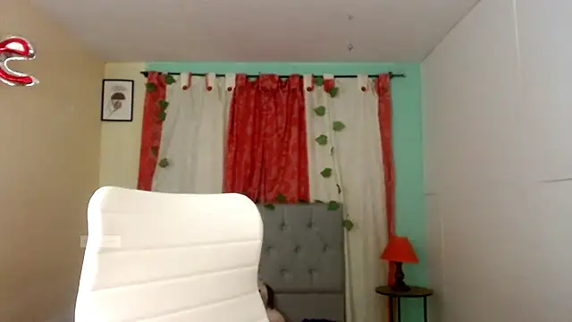 vale miel online show from 12-19-25, 02:29