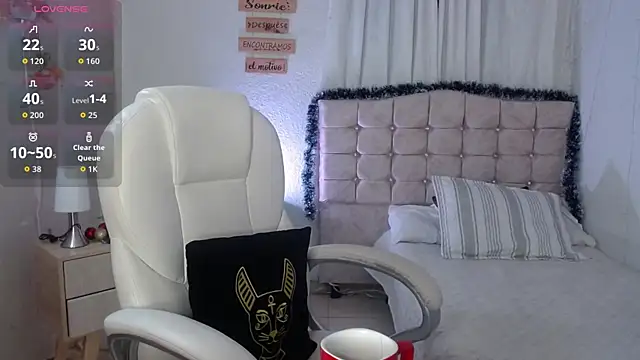 mia traveluxe online show from 12-21-25, 05:36