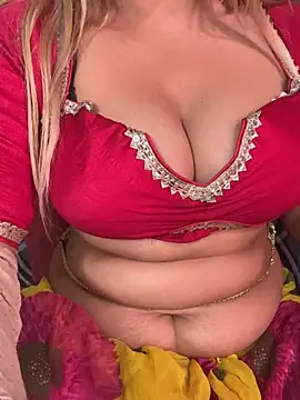 Snapshot of CANDY-3 chatting on 02-02-26, 03:27 CANDY-3 online show from 02-02-26, 03:27