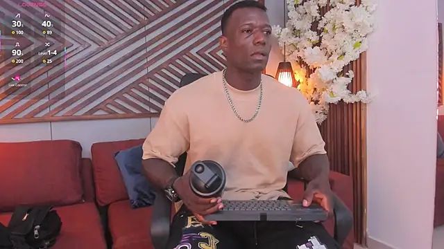 MarcusBlack  online show from 11-02-25, 03:25