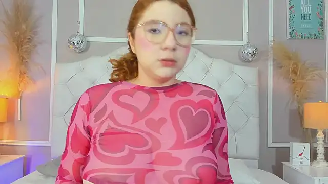 Snapshot of lizy_portman chatting on 02-04-26, 10:26 lizy portman online show from 02-04-26, 10:26