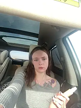 superlonelygirl04 online show from 12-19-25, 07:21