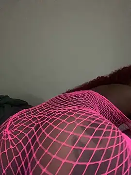 lovergirll555 online show from 12-04-25, 08:23