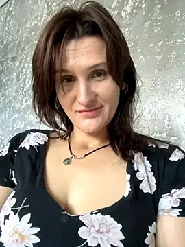 Snapshot of NikaSwan2831 chatting on 11-04-25, 11:09 NikaSwan2831 online show from 11-04-25, 11:09