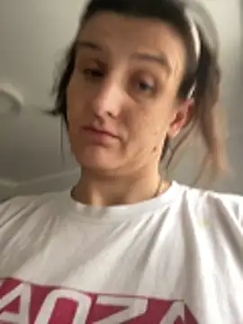 Snapshot of NikaSwan2831 chatting on 11-21-25, 10:36 NikaSwan2831 online show from 11-21-25, 10:36