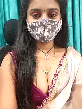 Snapshot of Aanya_hotty chatting on 10-17-25, 05:48 Aanya hotty online show from 10-17-25, 05:48