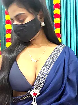 Snapshot of Aanya_hotty chatting on 11-24-25, 05:45 Aanya hotty online show from 11-24-25, 05:45