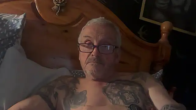 poggles online show from 10-22-25, 07:24