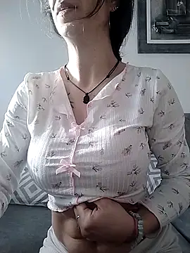 agustinalatina online show from 02-17-26, 08:22