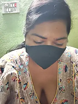 Liyaa 24 online show from 02-09-26, 04:33