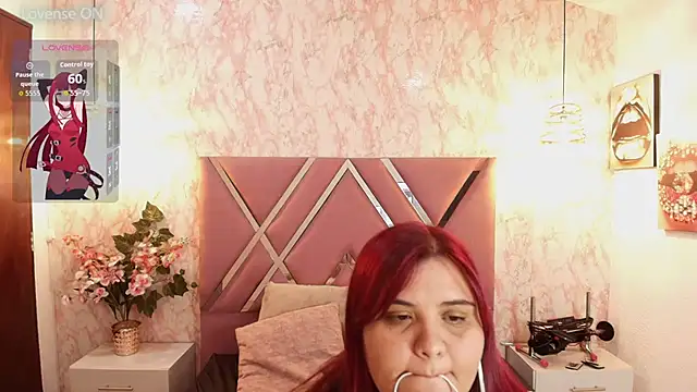 Snapshot of Dolce_pearl chatting on 01-14-26, 02:17 Dolce pearl online show from 01-14-26, 02:17