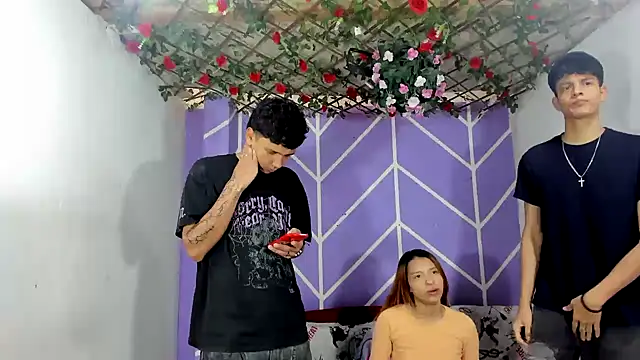 Snapshot of Bastian_boyshot77 chatting on 10-17-25, 01:25 Bastian boyshot77 online show from 10-17-25, 01:25